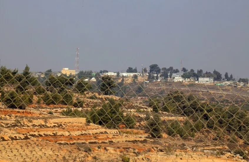 جيش الاحتلال يعتزم إقامة جدار فصل في غور الأردن لعزل القرى عن محيطها